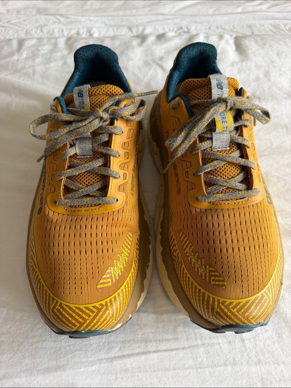 New Balance Men's Mustard Yellow and Teal Trail Running Shoes